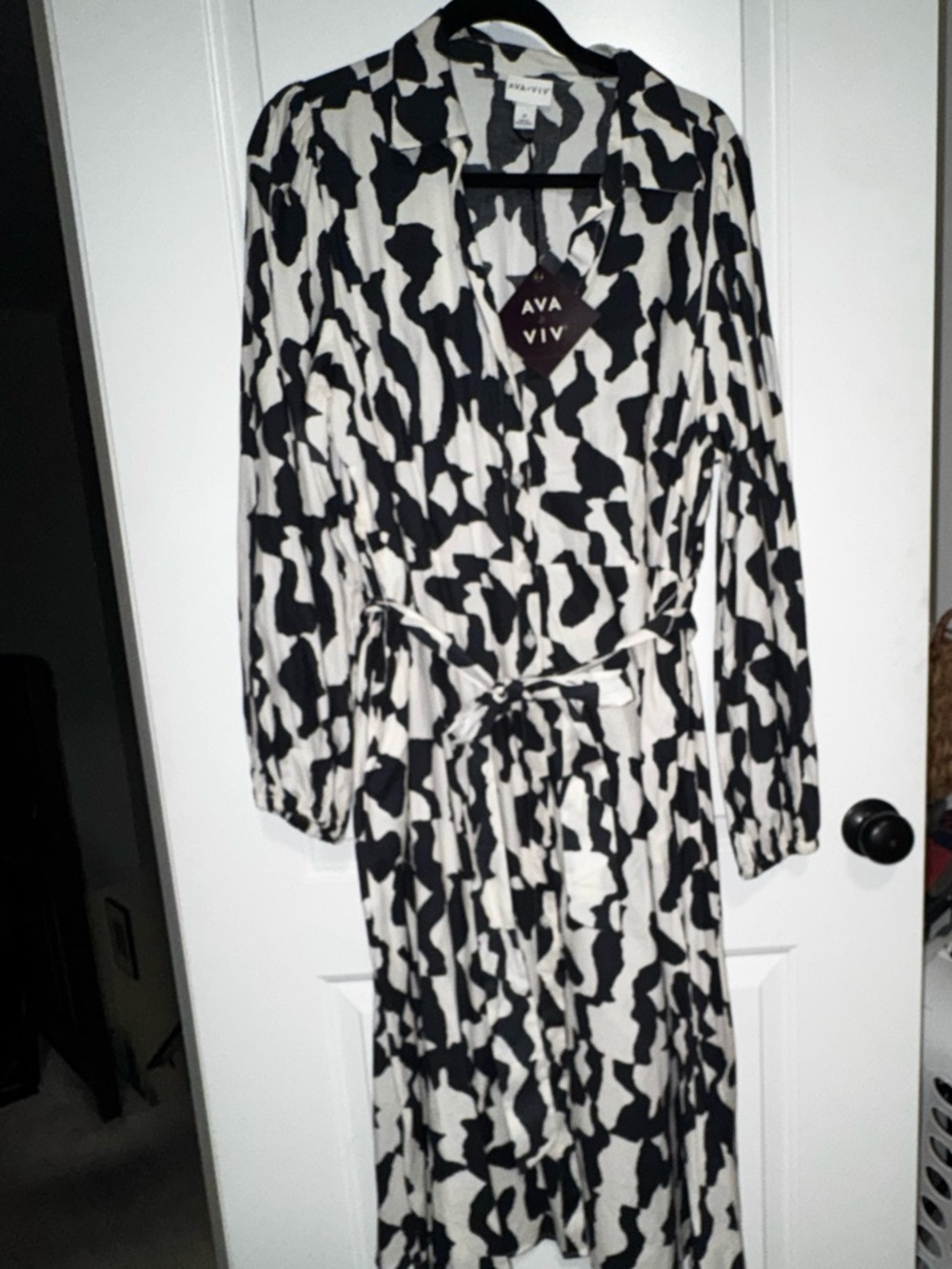 Ava & Viv Black and White Abstract Print Tie-Waist Dress